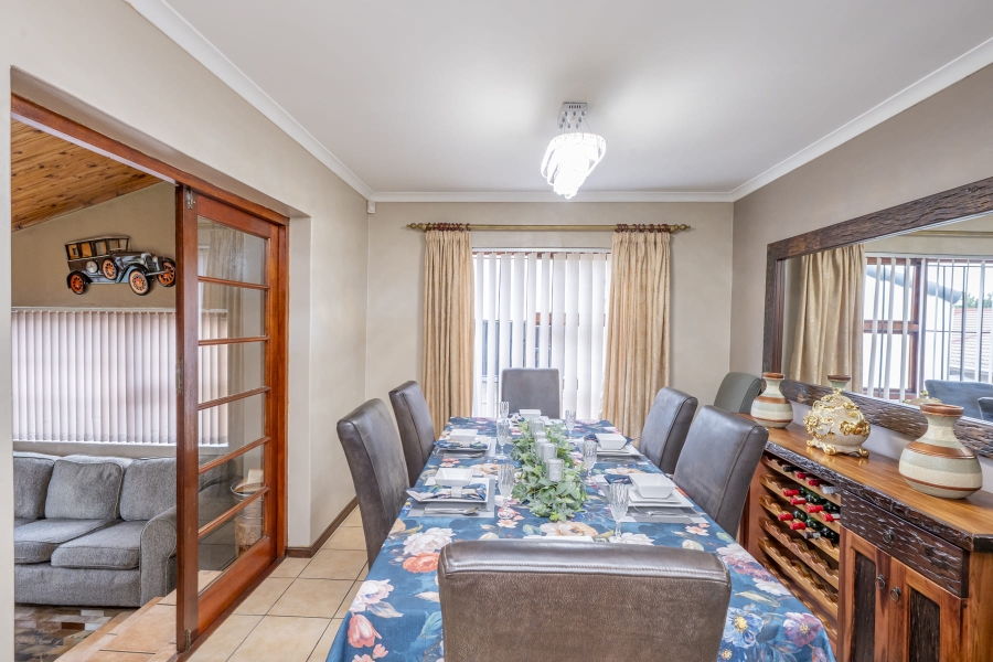 4 Bedroom Property for Sale in De Tijger Western Cape